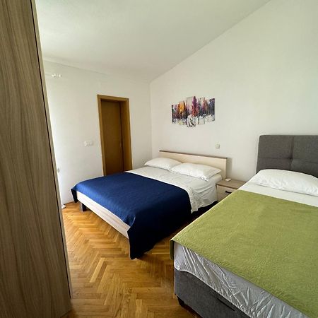 Apartmani Niks Makarska Exteriör bild