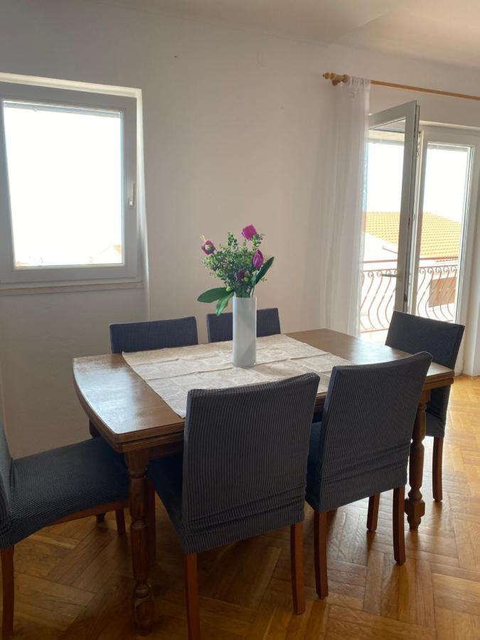 Apartmani Niks Makarska Exteriör bild