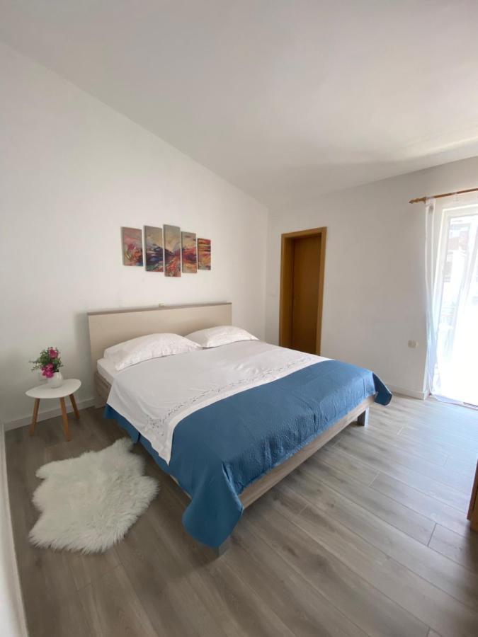 Apartmani Niks Makarska Exteriör bild