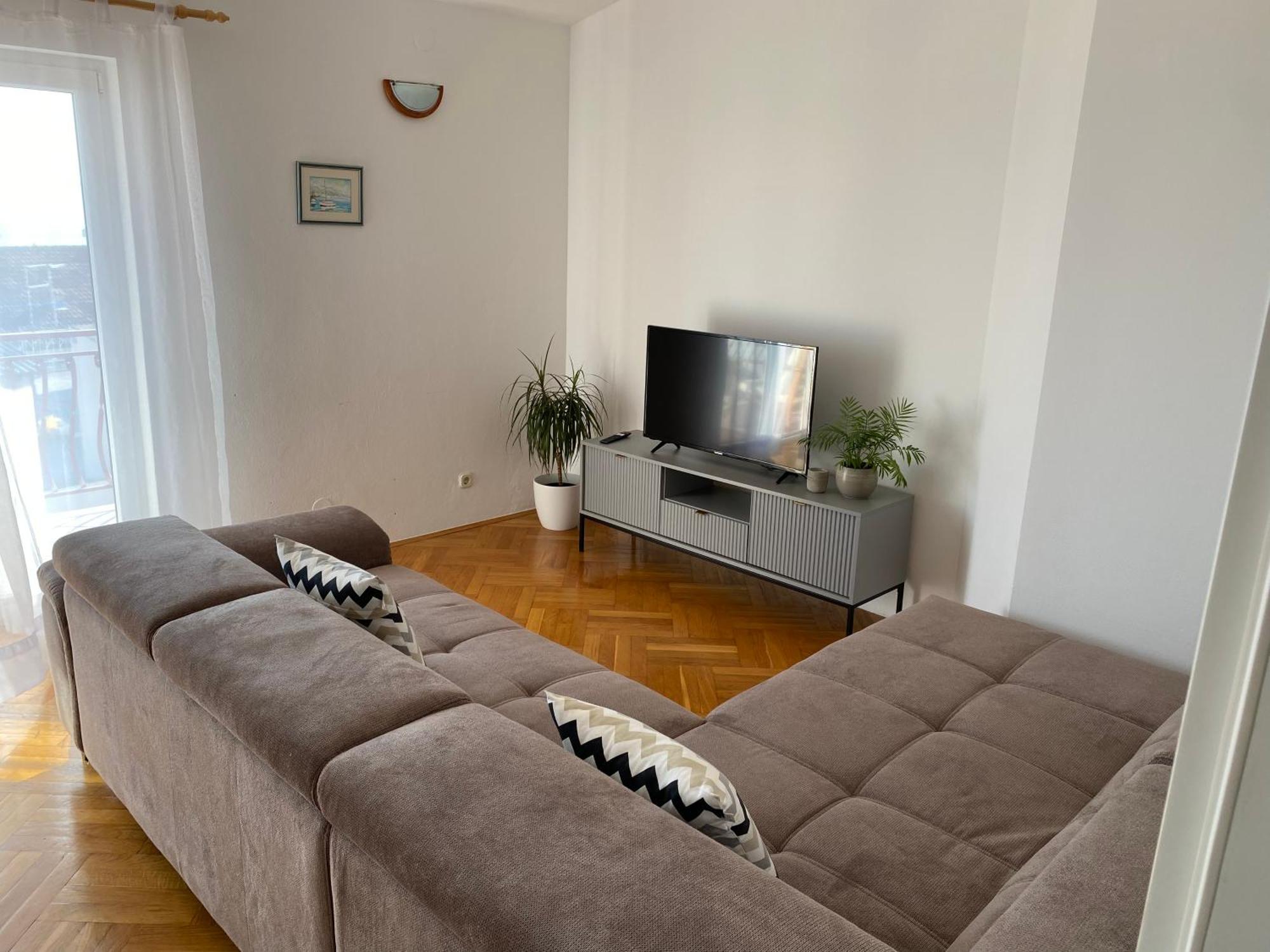 Apartmani Niks Makarska Exteriör bild